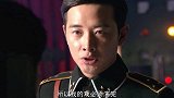 男子被抓宁死不屈，万万没想到敌军小伙自报身份，男子听完懵逼了