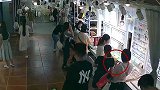 母亲不出钱买房 女子一气之下连偷7家店报复