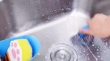 洗衣液瓶子还能这么用哦，看完视频的你学会了吗？快去试试吧