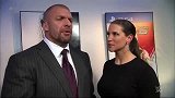 WWE-14年-RAW第1120期：三H和斯蒂芬妮在强者生存PPV讨论时机-花絮