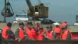 吉林已打捞过半化工桶 剩余漂至黑龙江-8月1日