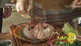 傣族特色美食烤罗非鱼，肉质鲜嫩有劲道，上桌就被抢光丨生财有道
