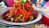 吃货老外在乌兹别克斯坦菜市场试吃各种美食，酒香不怕巷子深啊