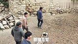 西藏藏香猪养殖 抓藏香猪来个人猪赛跑 你猜人跑的快还是猪快