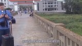 全世界最奇特的国界线，一边是中国，另一边是越南，堪称世界一绝