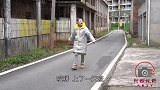 妻子路边捡个大妈，管吃管喝像亲人一样，不久老人走后惊喜来了