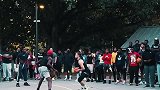 让我听听你们的欢呼