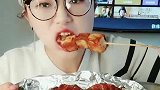 吃货吃爆辣烤串，鲜辣味美太香了！