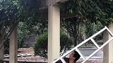 明明有梯子，就是摆不到，为啥啊