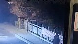 杭州一女孩跳河90后男子下水救人 两人均不幸溺亡