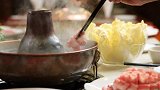 浙江4个小伙吃火锅时突然中毒 医生：这个错误会落下终身疾病