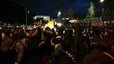 梅西赛后遭包围 疯狂萨米令球王寸步难行