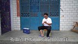 小光发完工资，第一时间找对象约会，看小光给对象准备什么礼物