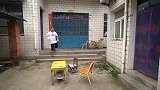小光胳膊摔伤，未来丈母娘邀请小光吃火锅，小光什么态度会去吗