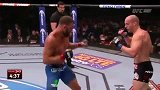 UFC-14年-UFC ON FOX12：金斯巴瑞vs库明斯集锦-精华