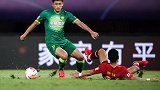 国安防守反击三打二 张玉宁晃过后卫推射破死角