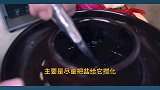 超小厨吃炸鸡配螺蛳粉，老婆孩子吃过瘾，超小厨拿到双倍零花钱