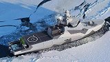 俄罗斯破冰巡逻舰下水，能撞碎1.5米厚的坚冰，火力配置也很强