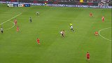 第77分钟乌迪内斯球员曼德拉戈拉射门