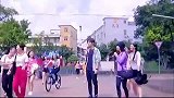 全校唯一男生，一入学就遭学姐们哄抢