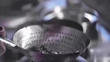 舌尖上的美食：海参怎么入味鲁菜大师教你一招秘诀！