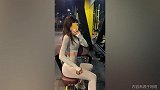 极品小姐姐健身完来一发 这小腹肌若隐若现很性感