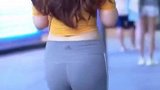 漂亮还身材好，真的难得的美女