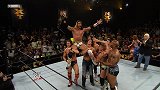 NXT第132期：罗林斯击败马哈尔加冕首位NXT冠军