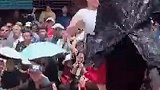 笑容灿烂迷人的安静和胖子太棒了