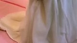 你永远不会知道，新娘裙子底下穿的是什么