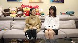 母亲对女儿说，女人需要有个男人，然后拿出几个帅哥的照片