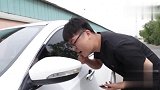 小伙碰瓷没想碰上对手了，偷鸡不成蚀把米，结局真搞笑