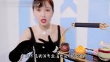 本以为虞书欣是学表演的，得知她学的专业后，才知啥叫有天分