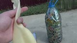 灌满水宝宝的气球老外还用1100℃铜水浇？实验5分钟，收拾2