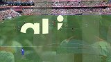西甲-1617赛季-联赛-第31轮-第65分钟进球 迭戈-阿尔维斯开球门球滑倒 庞塞断球后突入禁区晃过曼加拉后打远角破门-花絮