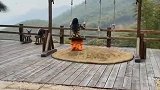 当你退休了你愿意离开喧闹的都市来我这大山里过田园乡村生活吗