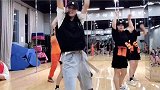 发没发现，现在的男生越来越娘，女生越来越爷们！