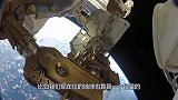 冥王星出现“不明物”？等卫星探测器放大后，看到让人害怕的一幕