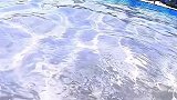 这么清澈的海水想分享给谁呢