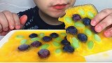 吃冰冻橙子味水果葡萄冰块，听不一样的咀嚼音！