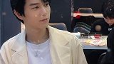 “别人的东西更好吃！”你会不会有同感？？？沙雕 情感 塑料兄弟
