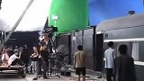 拍摄火车场景的幕后，真是难为演员了