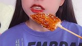 脆皮年糕 脆皮年糕的教程来啦~快收藏起来~在家煎一下就可以吃！美食  美食教程  深夜放毒