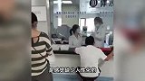 山东一医院现“丁义珍式”窗口，患者蹲地上和人沟通，医院回应