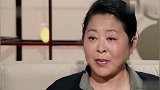 56岁倪萍和44岁董卿同框，网友：两个人都很喜欢，很有气质