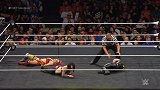 WWE-17年-NXT接管大赛芝加哥：泉明日香VS克里斯VS罗伊特-精华