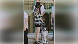 Baby又壕出新高度,一件短袖2w+,渔夫帽的价格更是惊到我