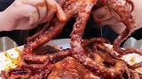 吃八爪鱼腿貌似一朵花