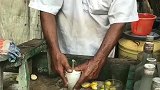 印度街头小吃刨冰，蘸点印度玛莎拉，干净又卫生