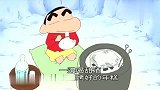蜡笔小新：下雪想做雪室进去吃年糕喝甜酒，雪太少只能堆雪人了